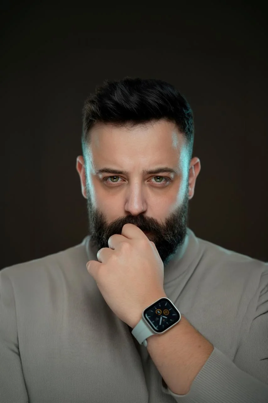 Hasan Mahdi, portrait